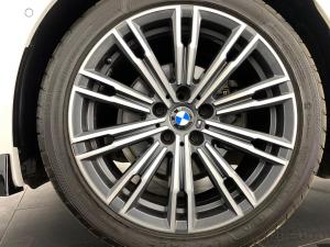 BMW 320i M Sport Launch Edition automatic - Image 3