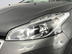 Peugeot 208 Active 1.2 Puretech 5-Door - Image 3