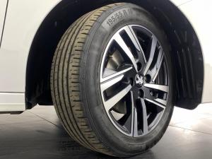 Peugeot 208 1.2T Allure automatic - Image 3