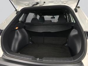 Toyota Corolla Cross 1.8 XI - Image 18