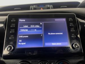 Toyota Hilux 2.4 GD-6 RB Raider automaticE/CAB - Image 8