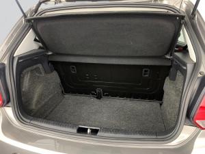 Volkswagen Polo Vivo 1.6 Comfortline TIP - Image 13