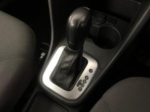 Volkswagen Polo Vivo 1.6 Comfortline TIP - Image 16