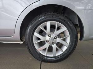 Nissan Almera 1.5 Acenta automatic - Image 10