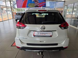 Nissan X Trail 2.5 Acenta 4X4 CVT - Image 4