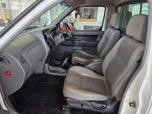 Nissan Hardbody NP300 2.5TDi HI-RIDERS/C - Image 12