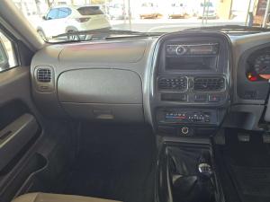 Nissan Hardbody NP300 2.5TDi HI-RIDERS/C - Image 7