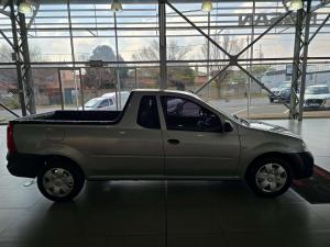 Nissan NP200 1.6 Single Cab - Image 5