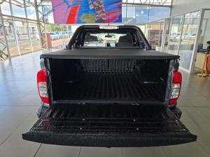 Nissan Navara 2.5DDTI SE automatic D/C - Image 5