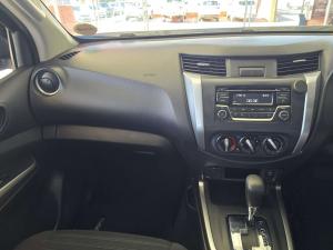 Nissan Navara 2.5DDTI SE automatic D/C - Image 20