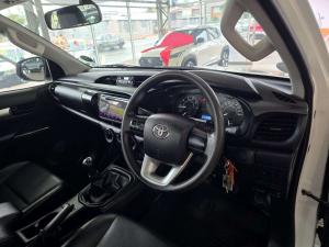 Toyota Hilux 2.4 GD-6 SR 4X4S/C - Image 8