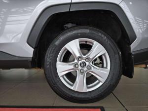 Toyota RAV4 2.0 GX CVT - Image 10