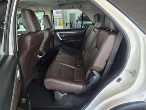 Toyota Fortuner 2.8GD-6 Raised Body automatic - Image 10