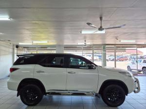 Toyota Fortuner 2.8GD-6 Raised Body automatic - Image 4