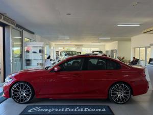BMW 330is Edition M Sport automatic - Image 4
