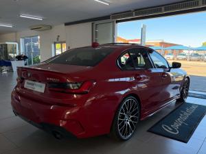 BMW 330is Edition M Sport automatic - Image 9