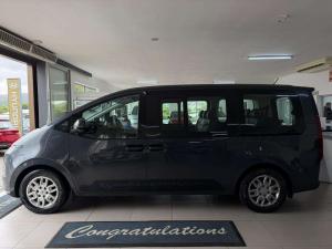 Hyundai Staria 2.2D Executive automatic - Image 4