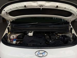 Hyundai Staria 2.2D Executive automatic - Image 11