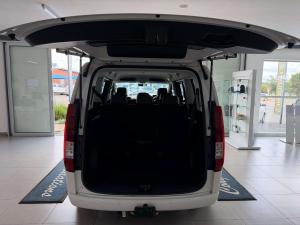 Hyundai Staria 2.2D Executive automatic - Image 6