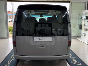 Hyundai Staria 2.2D Luxury automatic - Image 6