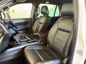 Ford Everest 2.0D BI-TURBO LTD 4X4 automatic - Image 11