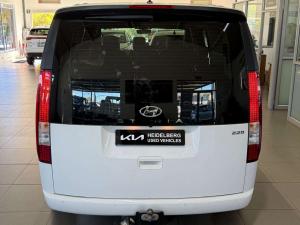Hyundai Staria 2.2D Executive automatic - Image 4