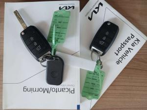 Kia Picanto 1.0 Street automatic - Image 17