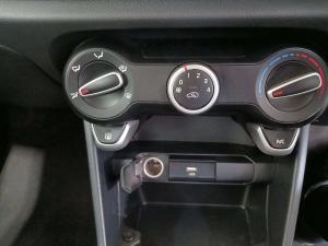 Kia Picanto 1.0 Street automatic - Image 19