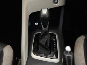 Nissan Magnite 1.0T Acenta CVT - Image 17