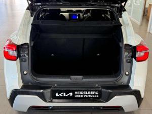 Nissan Magnite 1.0T Acenta CVT - Image 5