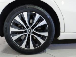 Mercedes-Benz A-Class A200 hatch Progressive - Image 11