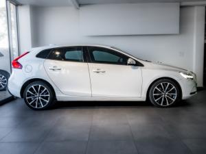 Volvo V40 T2 Kinetic - Image 15