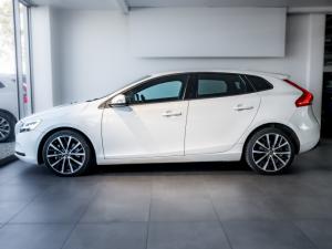 Volvo V40 T2 Kinetic - Image 3