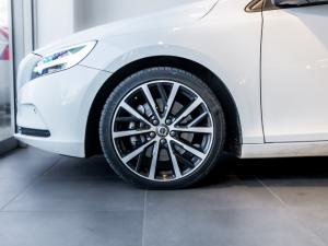 Volvo V40 T2 Kinetic - Image 8