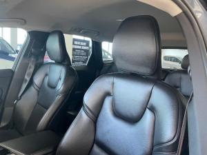 Volvo XC60 B5 AWD Essential - Image 11