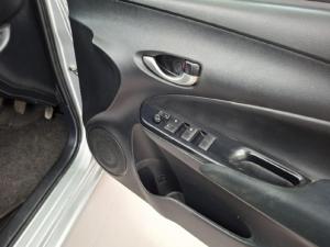 Toyota Yaris 1.5 Xs - Image 8