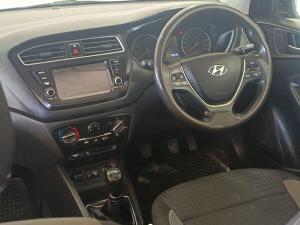 Hyundai i20 1.2 Motion - Image 30
