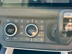 Land Rover Defender 110 D350 X-Dynamic HSE - Image 13