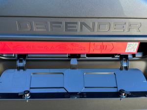Land Rover Defender 110 D350 X-Dynamic HSE - Image 15