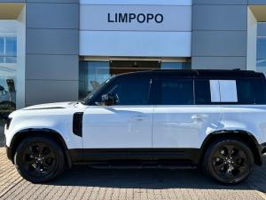 Land Rover Defender 110 D350 X-Dynamic HSE - Image 2