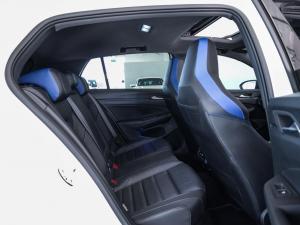 Volkswagen Golf R - Image 18