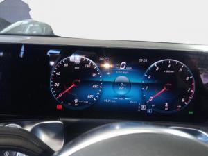 Mercedes-Benz GLB GLB250 Progressive - Image 11