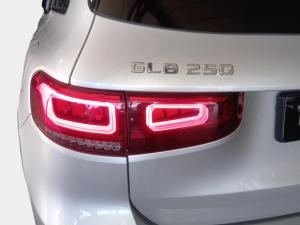 Mercedes-Benz GLB GLB250 Progressive - Image 20