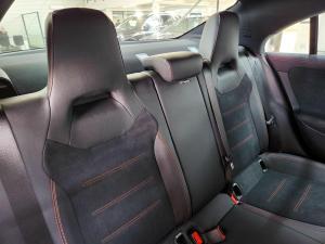 Mercedes-Benz CLA 200 automatic - Image 16