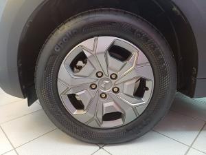 Mahindra XUV 3XO 1.2T MX2 manual - Image 12