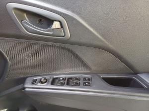 Mahindra XUV 3XO 1.2T MX2 manual - Image 18