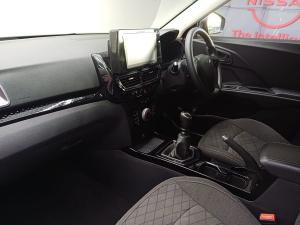 Mahindra XUV 3XO 1.2T MX2 manual - Image 27