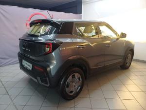 Mahindra XUV 3XO 1.2T MX2 manual - Image 4