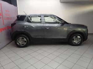Mahindra XUV 3XO 1.2T MX2 manual - Image 5