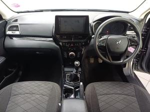 Mahindra XUV 3XO 1.2T MX2 manual - Image 6